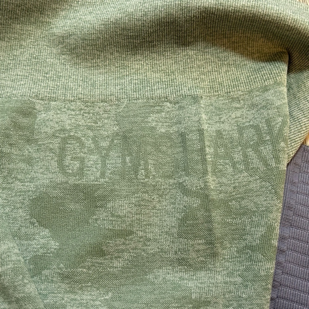 Gymshark Adapt Sage Green Camo Seamless Athletic Leggings - Picture 4 of 8